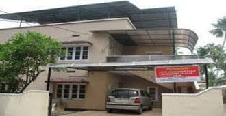 The Parrot Serviced Villas, Ernakulam 2